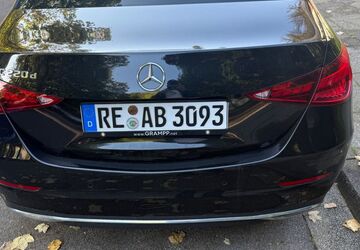 Mercedes-Benz 220 118.000 km 25.000 &euro; Recklinghausen 45665