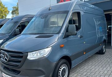 Mercedes-Benz Sprinter 199.000 km 10.900 &euro; Oberhausen 46049