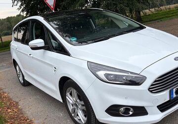 Ford S-Max 104.500 km 12.990 &euro; Marl 45768