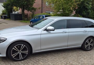 Mercedes-Benz E 200 205.410 km 17.699 &euro; Marl 45772