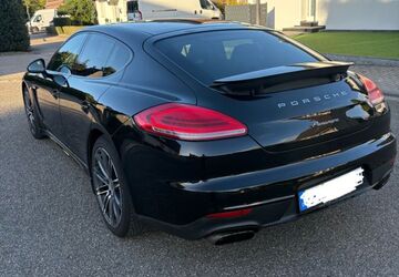 Porsche Panamera 235.000 km 21.300 &euro; Marl 45770