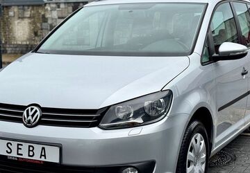 VW Touran 121.000 km 8.999 &euro; Marl 45772