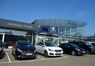 Peugeot 308 9.990 km 30.890 &euro; Bochum 44801