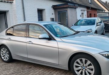 BMW 318 123.000 km 11.900 &euro; Marl 45772