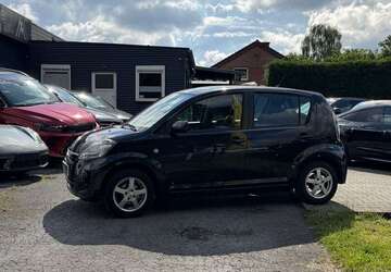 Daihatsu Sirion 118.000 km 2.900 &euro; Marl 45770
